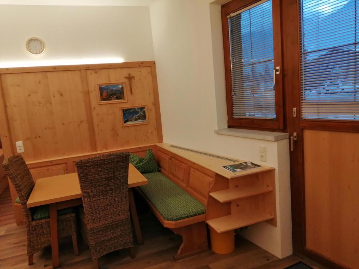 Appartement Geisler Fuegen Ngoại thất bức ảnh